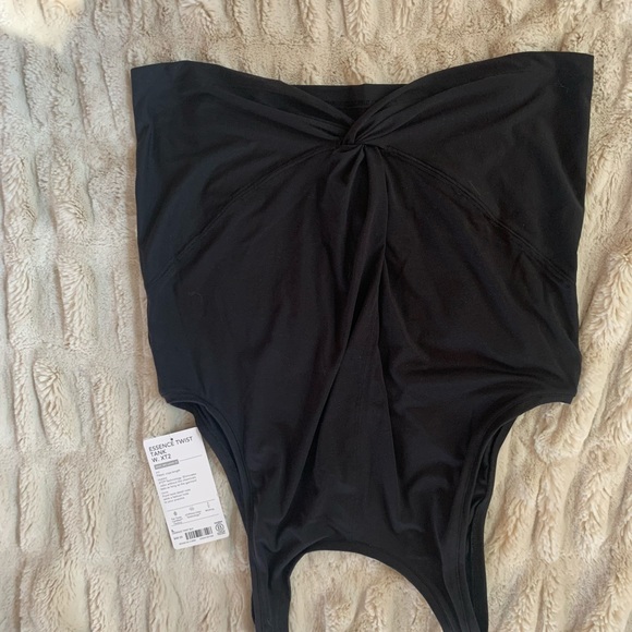 Essence twist tank - Picture 4 of 4